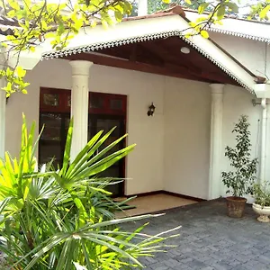 ** Guest house Layathraa Sri Lanka